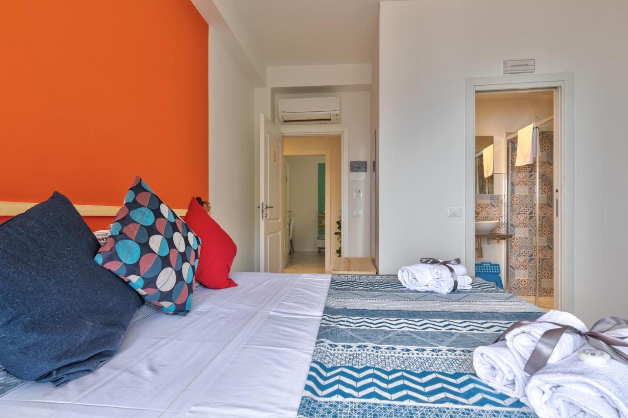 Sofia Holiday Hotell Riomaggiore Exteriör bild